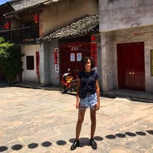 Meet your Posher, Jacqueline